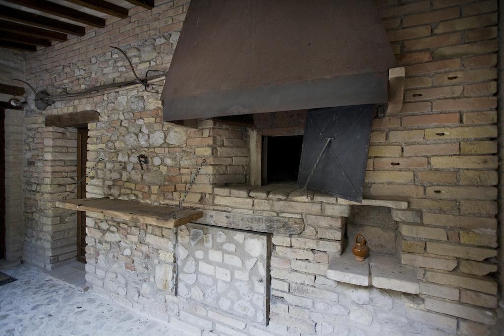 Agriturismo Il Girasole Montefalco Habitación foto