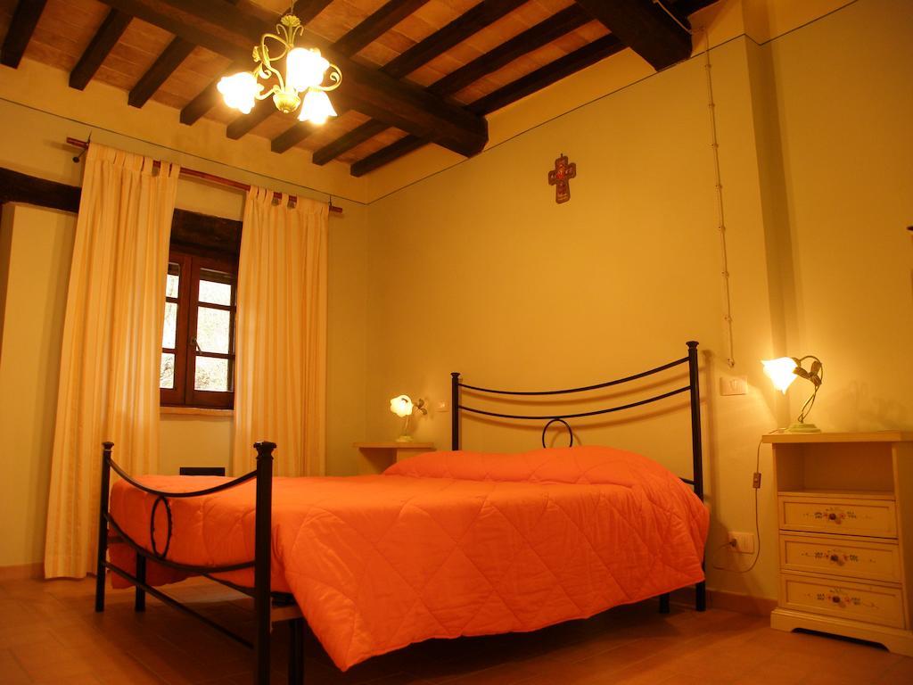 Agriturismo Il Girasole Montefalco Habitación foto