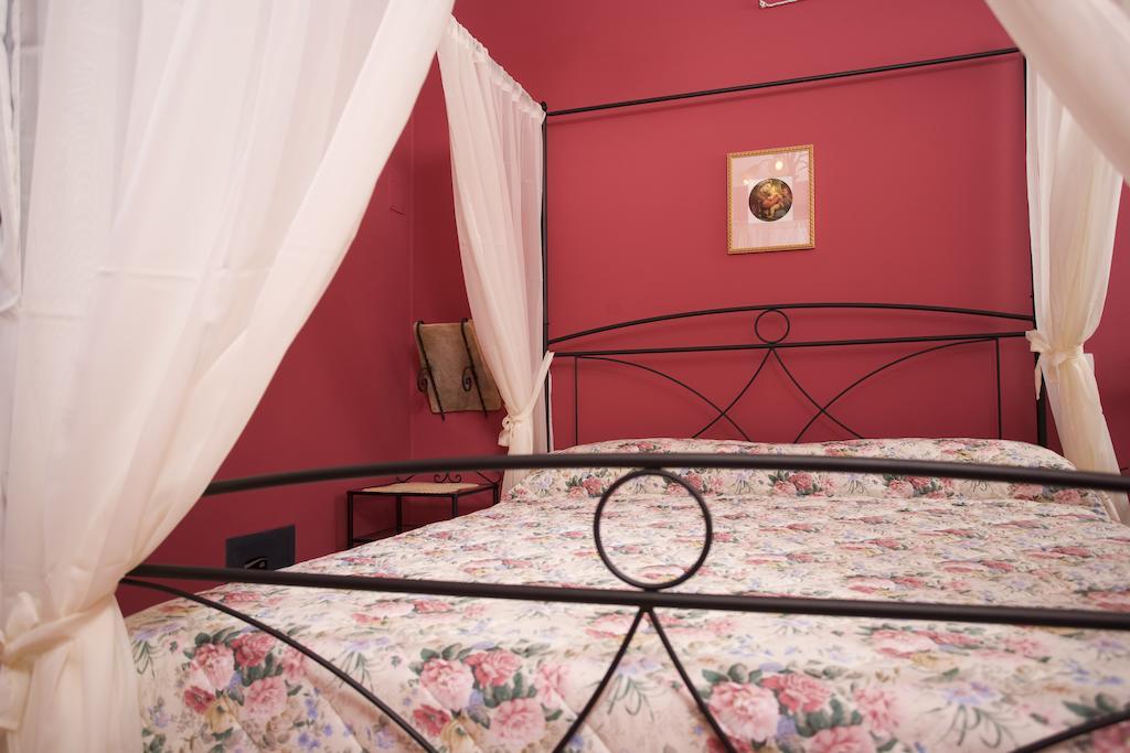 Agriturismo Il Girasole Montefalco Habitación foto